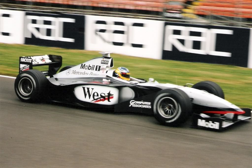 1998-SilverstoneTest-Heidfeld-002.jpg