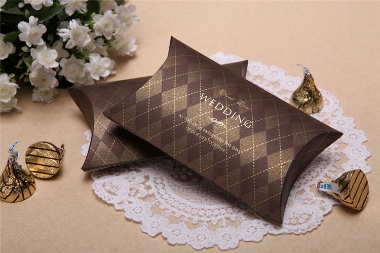 10pcs Classic Pillow Shaped Wedding Candy Boxes Gift Boxes