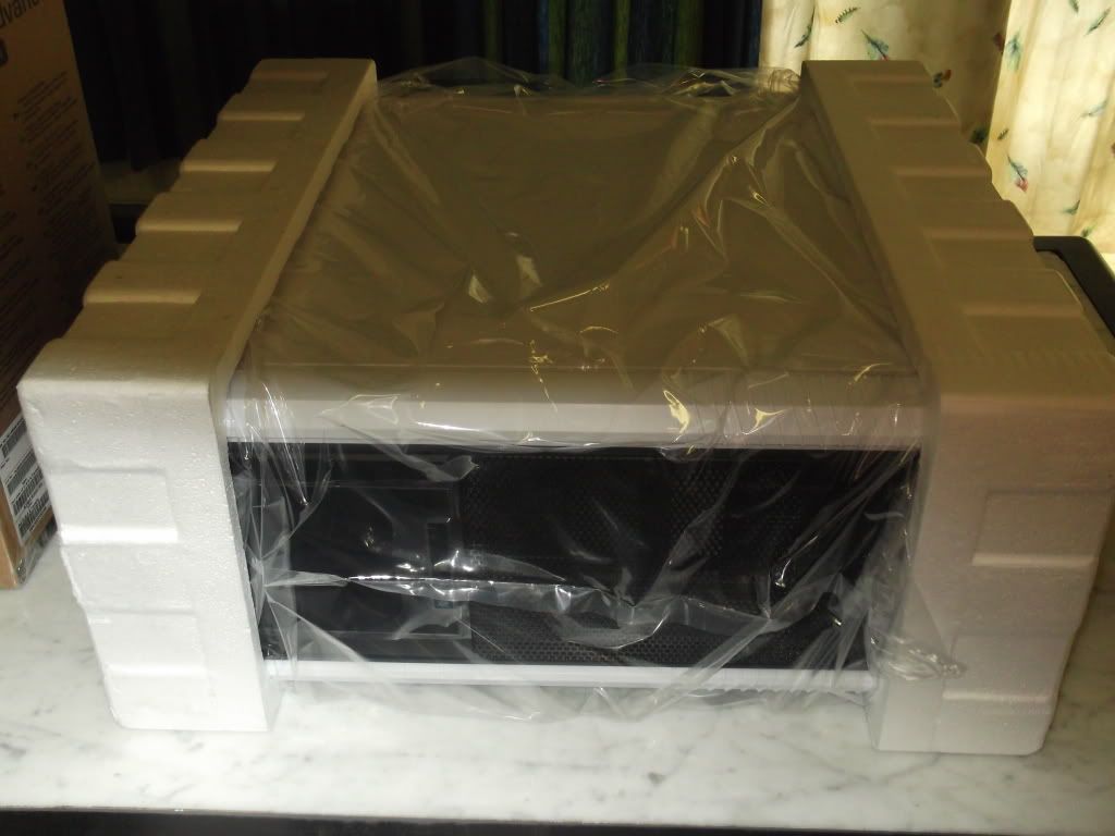 http://i1149.photobucket.com/albums/o600/Wafeltje/Cooler%20Master%20690%20II%20Advanced%20Black%20and%20White/DSCF1202.jpg http://i1149.photobucket.com/albums/o600/Wafeltje/Cooler%20Master%20690%20II%20Advanced%20Black%20and%20White/DSCF1202.jpg